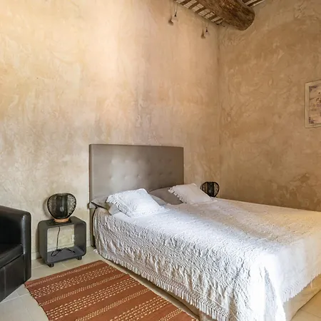 Deuxieme Du Mas Guest house Lagnes